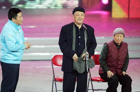 冯巩吐槽足球段子,冯巩牛群吐槽国足