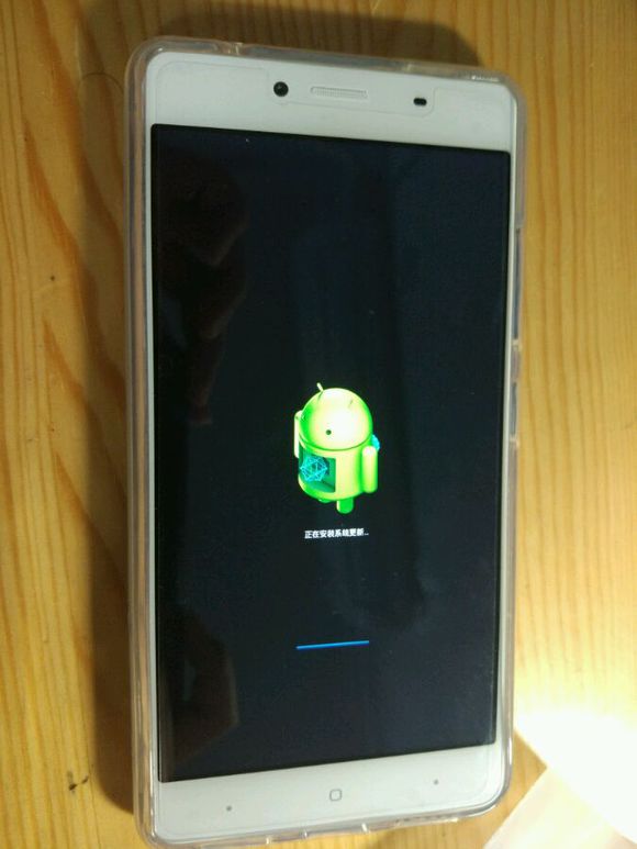 中国移动n2评测,漂亮的不像实力派丘吉尔