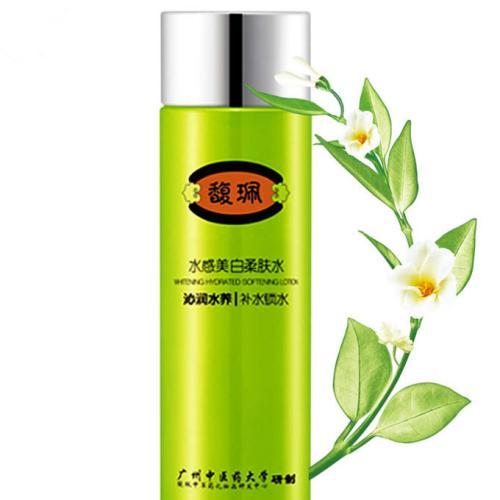 冬天用热水洗脸脱皮,热水洗脸干燥怎么办