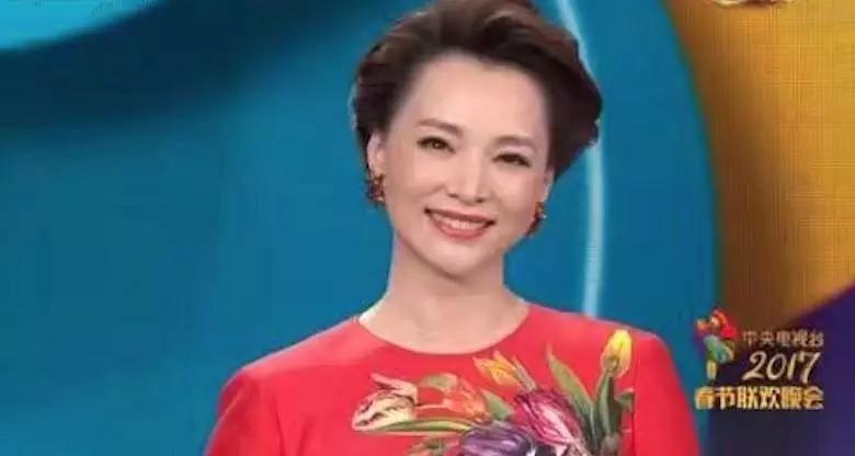 新春福袋口红,春晚董卿口红什么型号