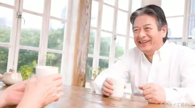 痛风患者聚餐吃什么菜好,痛风聚餐需要注意什么