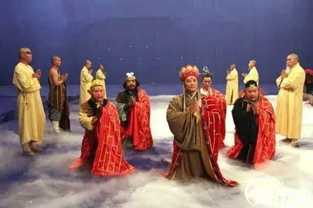 通天河老龟为什么要把唐僧丢下河,西游记唐僧为啥忘问老龟寿命