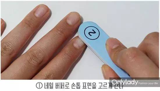 美甲款式推荐2024夏款手绘美甲,美甲款式手绘爆款美甲图显白