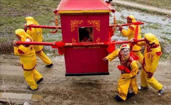 这些汉字有毒,长得像堵在高速路上的车队!