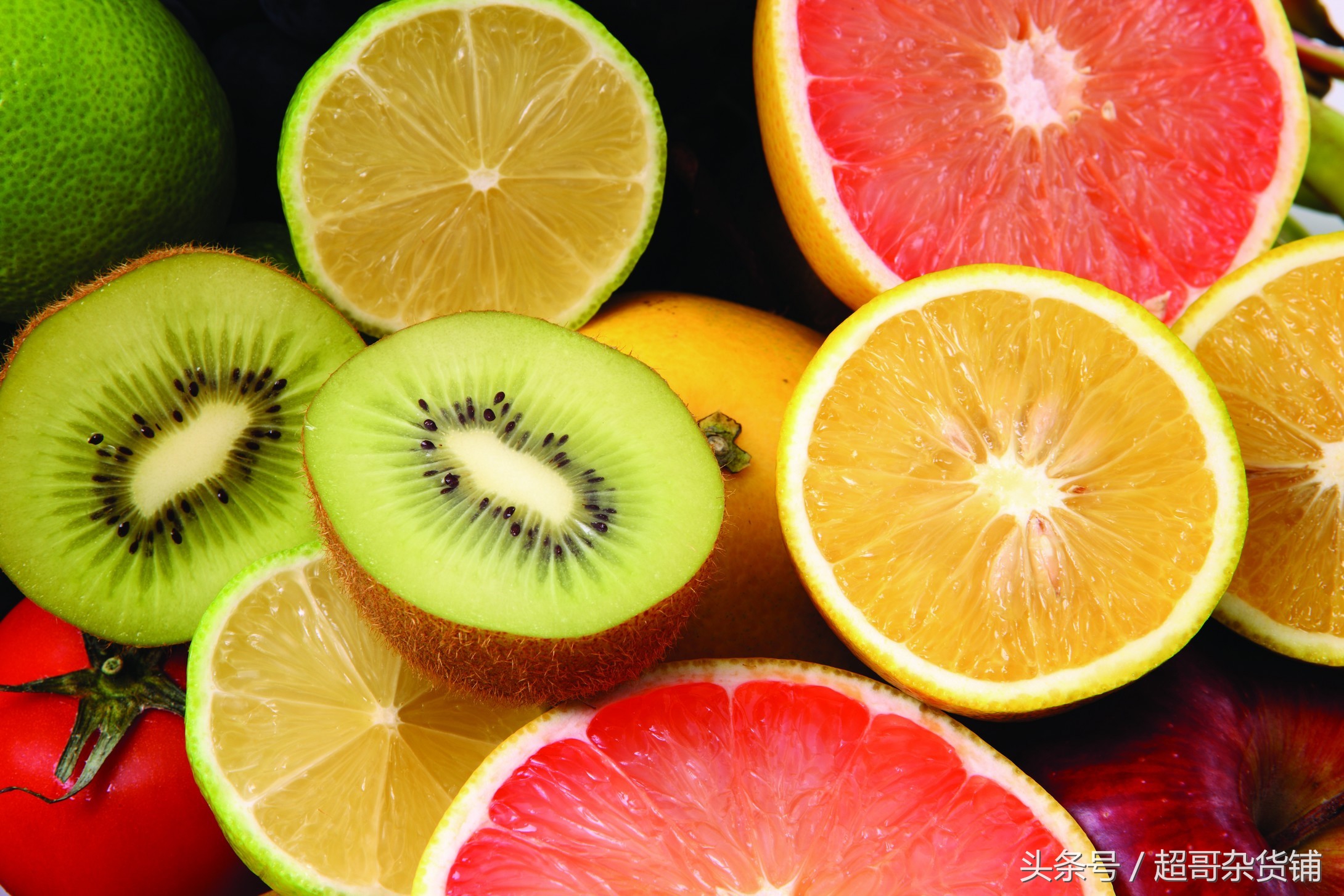 鹦鹉日常食品怎么喂好,超详细科普你的鹦鹉应该吃什么