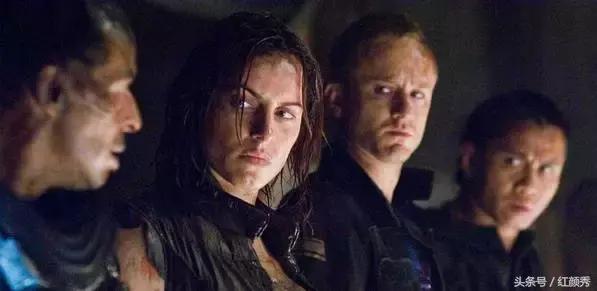 电影解说科幻丧尸合集,太空科幻丧尸片