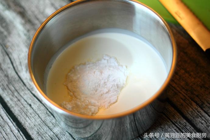 自己制作生日蛋糕最简单的方法,简单的自制生日蛋糕的做法