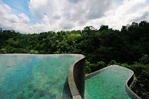 巴厘岛旅游游泳,空中游泳的真实感受
