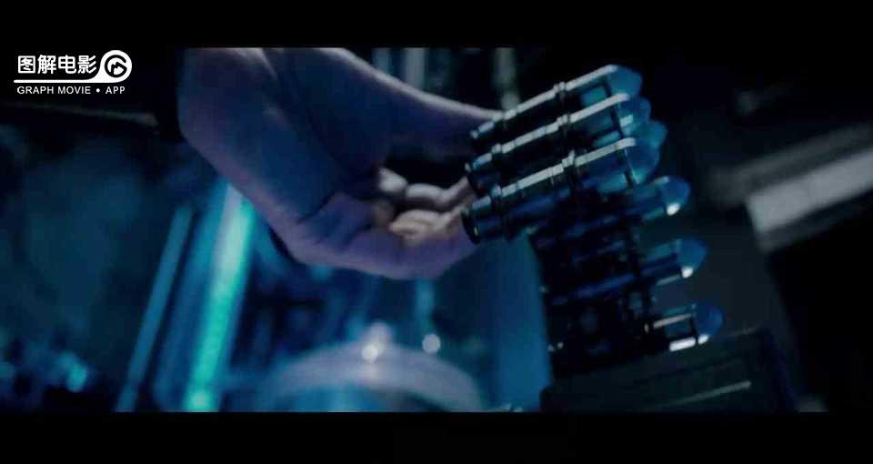 帅！美女吸血鬼最爱“战斗范”——去“宗教化”的《黑夜传说》