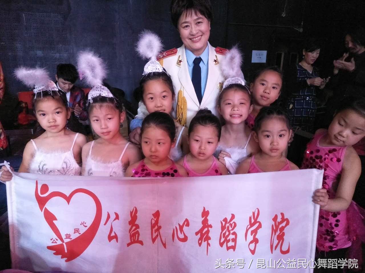 东方百灵女高音,东方百灵歌唱家