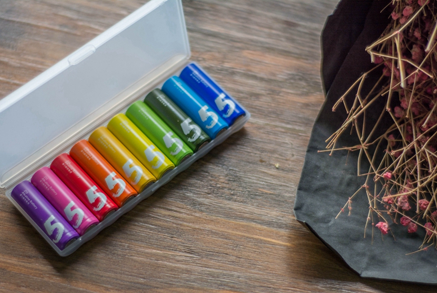 紫米彩虹电池和小米彩虹电池,小米彩虹5号电池能给相机用吗