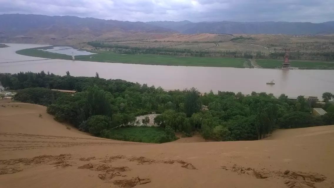王维大漠孤烟直沙坡头,沙坡头大漠孤烟直在哪里看