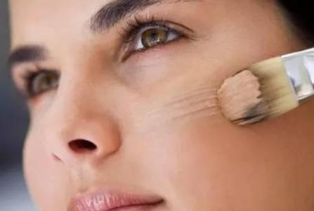 详细的化妆步骤新手必备哦,正确的化妆顺序新手妹子学起来