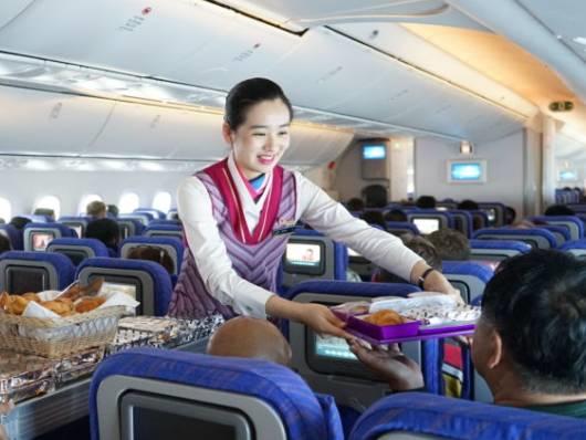 第1次坐飞机超实用小技巧,坐飞机的9个小常识