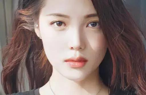 涂什么口红显温柔又持久,涂上这支口红永远嘴角上扬