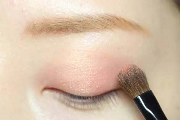 10分钟化妆小窍门视频,十分钟搞定的懒人化妆法推荐