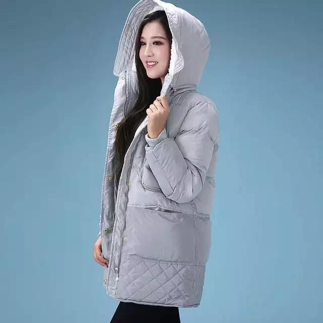 四十多穿什么棉服颜色时尚大气,谁说40岁女人不能这么穿