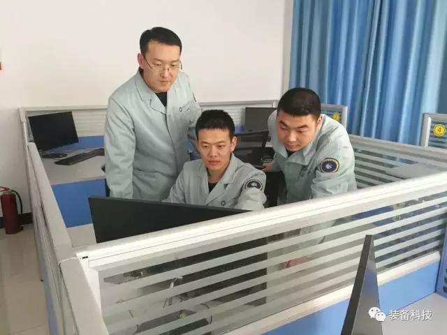 除夕，他们陪伴“嫦娥”探月宫