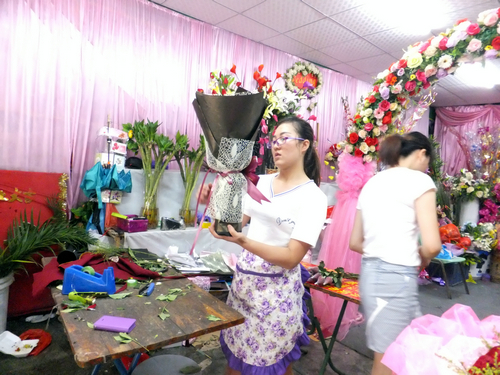 深圳最美花店,深圳年轻漂亮女孩