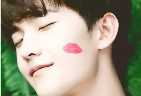 十款火爆口红色号,十大口红断货王