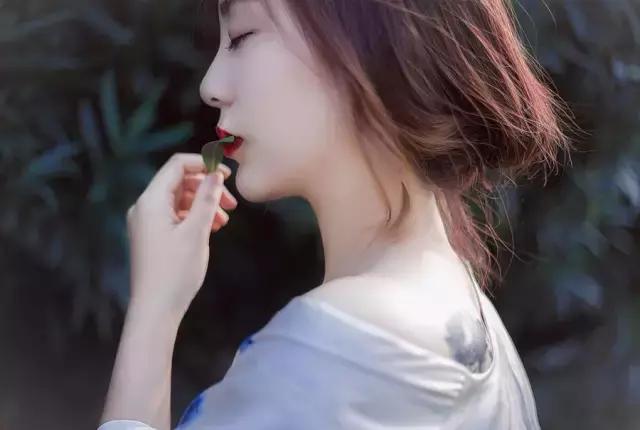 原来唇釉这么涂好有型手残党必学,日常涂都好看的唇釉