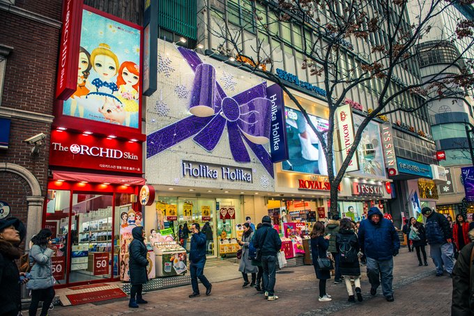 明洞韩国首尔的购物天堂,首尔明洞高档购物中心