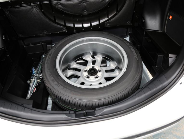 rav4荣放2015款2.0lcvt四驱新锐版,rav42016用车评价