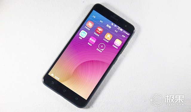 2018款华硕手机怎么样,黑科技颜值机