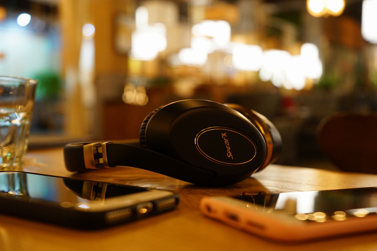 音质最好的千元蓝牙耳机,音质公认最好的有线耳机头戴式