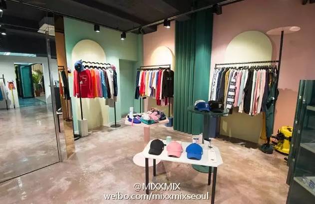 泫雅iu同款外套,泫雅iulisa都穿的牌子