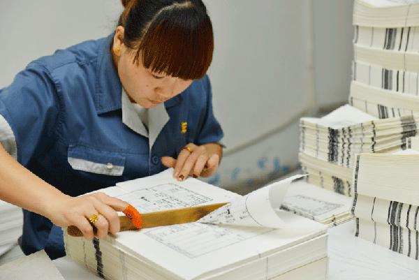 线装书制作用什么纸,线装书的制作方法有哪些