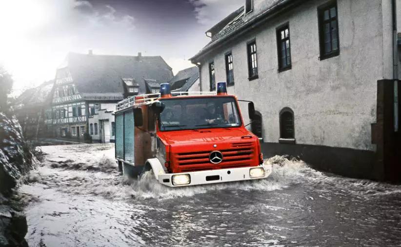 越野性能最强的坦克汽车,坦克硬派纯越野车