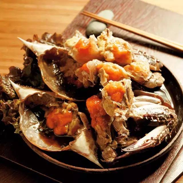 首尔、东京的街头美食每天都在拿钩子勾我,尤其这几家!