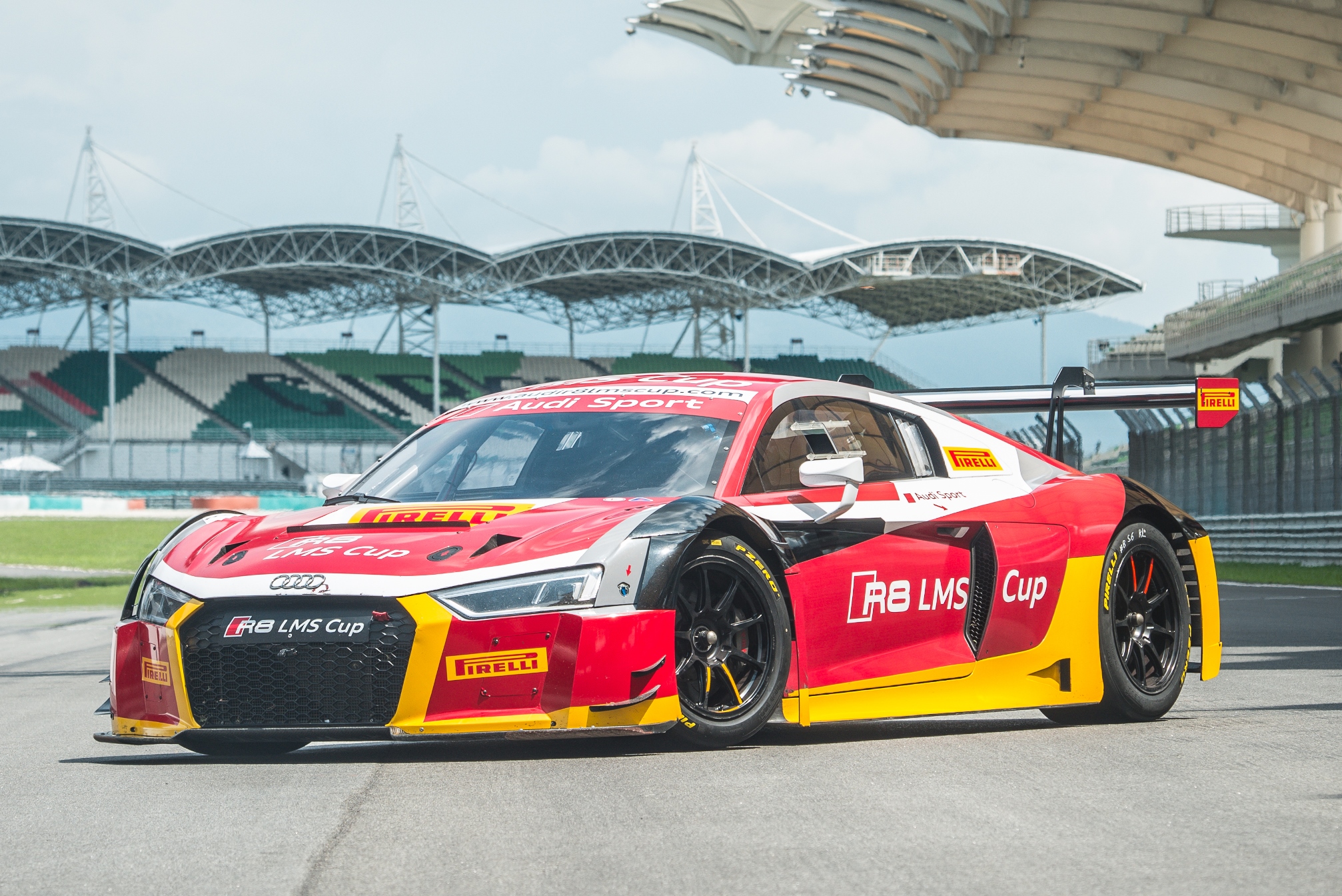 奥迪r8lms套件,奥迪r8轮胎怎么选