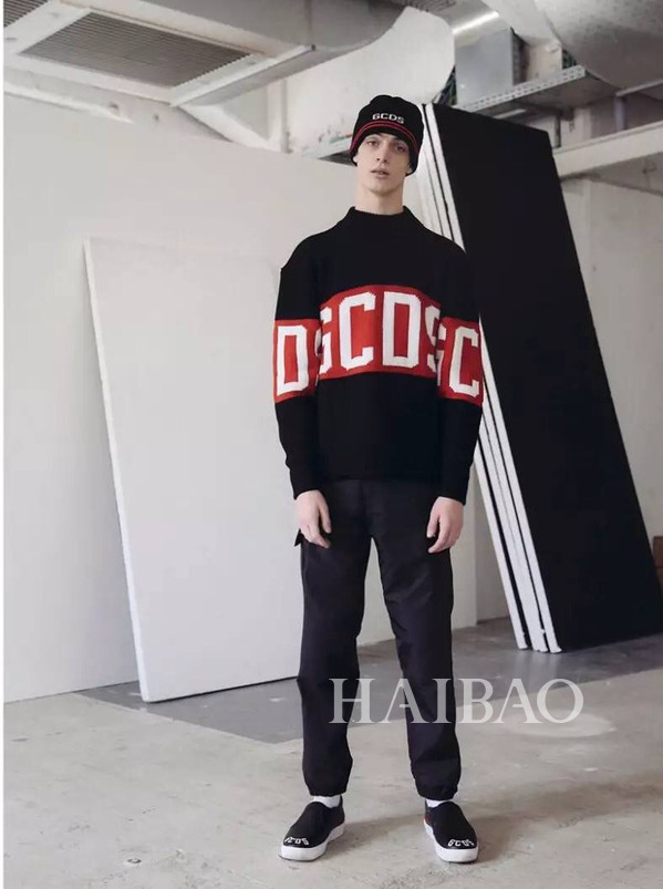 杨幂带货女王街拍,杨幂时尚街拍视频