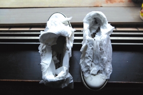 衣服染色了怎么办不用漂白剂,衣服染色了怎么办洗白没有小苏打