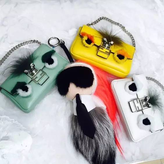 人生第一个大牌包包选什么牌子,人生中第一个大牌包包