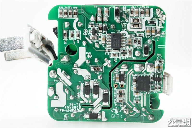 x90120w充电器拆解,9x充电头拆解视频