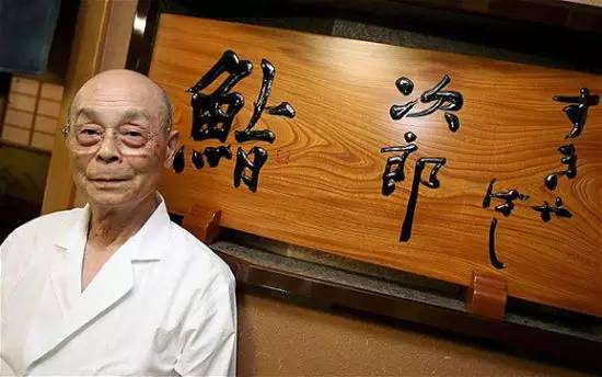 首尔、东京的街头美食每天都在拿钩子勾我,尤其这几家!