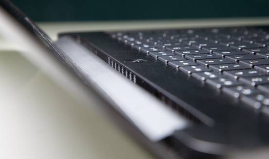 雷蛇灵刃152060测评,雷蛇买灵刃14还是灵刃15