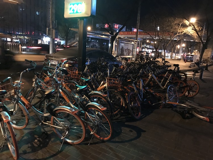 共享单车谁是老大？看谁占道多啊