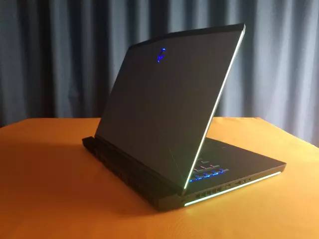 戴尔六代alienware15r3,戴尔alienwarer3外星人笔记本