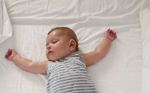 宝宝晚上睡觉爱出汗怎么回事,宝宝晚上睡觉出汗头发全湿了
