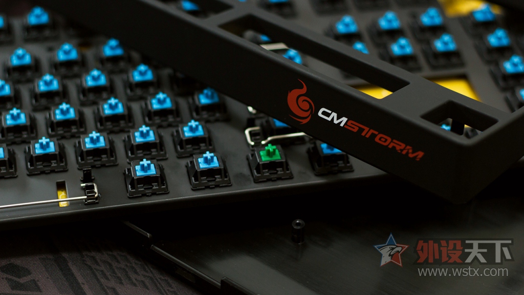 酷冷至尊xt红轴,烧友的点评