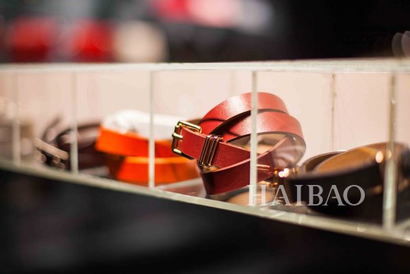 细节点靓魅力时尚，UrbanRevivoAccessory首家精品配饰店盛大开幕！