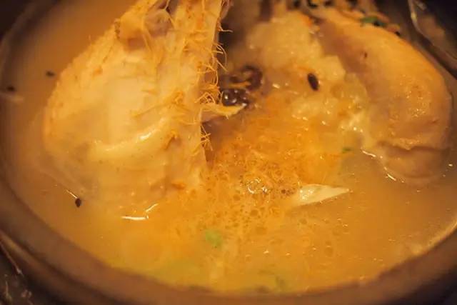 首尔、东京的街头美食每天都在拿钩子勾我,尤其这几家!