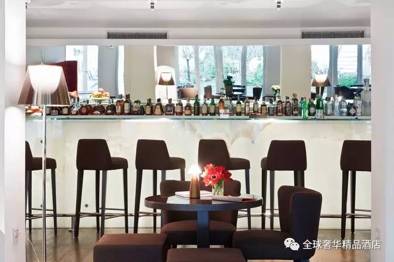 从意大利到巴黎,从意大利到法国