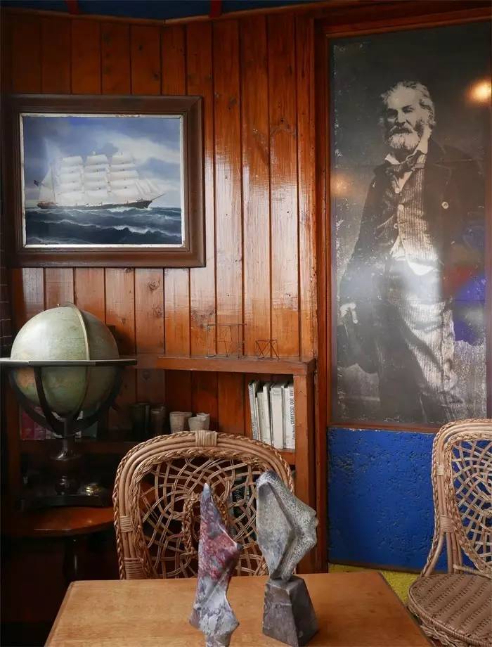 聂鲁达说，没有玩具我就没法活！那么，来看看大诗人怎么活的吧