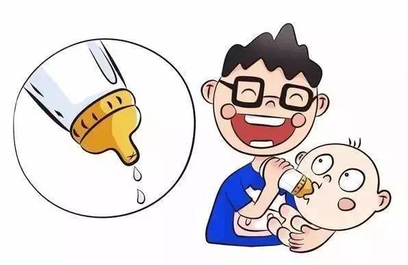 抱着喝奶呛奶窒息的急救方法,宝宝呛奶快窒息了该怎么自救