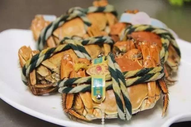 「订年夜饭赠波士顿龙虾」2017这么吃年夜饭最霸气!从没想过一顿自助,竟然吃几口就回本了……谁也别拦着我!今年就要在这儿吃!